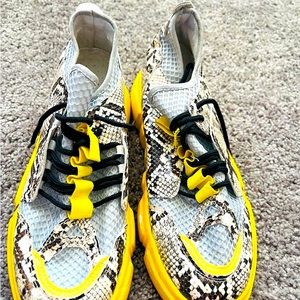 shoes 👟 wome size9